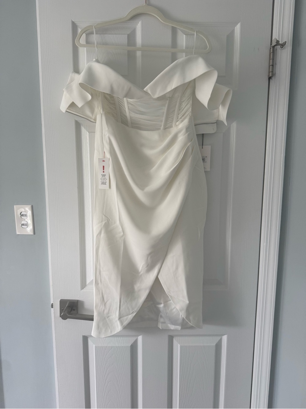 Bardot- Novacane Midi Dress Off-Shoulder White Dress- Size Small